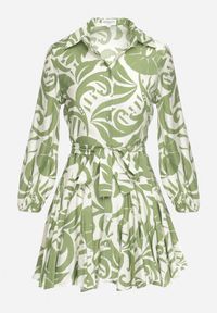 Born2be - Zielona Rozkloszowana Sukienka Mini z Paskiem Zdobiona Abstrakcyjnym Wzorem Frelia. Kolor: zielony. Materiał: materiał. Wzór: aplikacja. Typ sukienki: koszulowe. Długość: mini #7