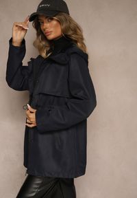 Renee - Granatowa Kurtka Parka o Klasycznym Kroju z Kapturem Cenelle. Okazja: na spacer. Typ kołnierza: kaptur. Kolor: niebieski. Materiał: jeans. Styl: klasyczny #3