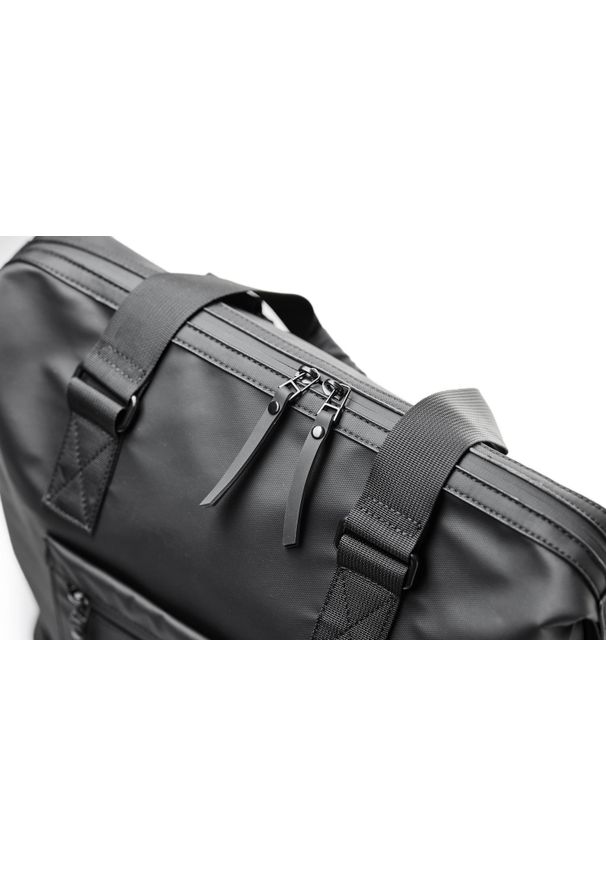 Torba Trunk Travel Tote Bag (black). Materiał: materiał. Styl: biznesowy, elegancki