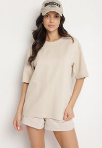 Born2be - Jasnobeżowy Bawełniany Klasyczny T-shirt Merovira. Okazja: na co dzień, na spacer. Kolor: beżowy. Materiał: bawełna. Styl: klasyczny #7