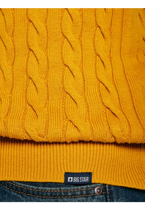 Big-Star - Sweter męski ze splotem warkoczowym żołty Amaris 201. Okazja: na co dzień. Kolor: żółty. Materiał: jeans, dzianina. Wzór: ze splotem. Styl: casual, klasyczny