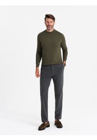 Ombre Clothing - Półgolf dzianinowy męski z wiskozą – ciemnooliwkowy V7 - Rozmiar: XL. Okazja: na co dzień. Kolor: kremowy. Materiał: wiskoza, dzianina. Wzór: gładki, jednolity. Styl: klasyczny, casual, elegancki