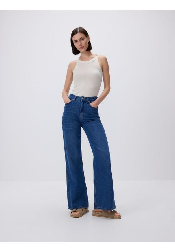 Reserved - Top z ozdobnym detalem - złamana biel. Materiał: wiskoza