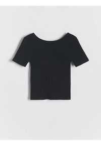 Reserved - Prążkowany t-shirt - czarny. Kolor: czarny. Materiał: prążkowany. Długość: krótkie