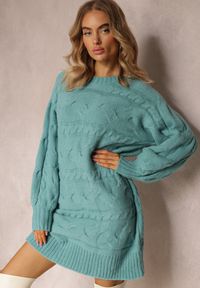 Renee - Ciemnozielony Długi Sweter Oversize z Wypukłym Splotem All Over Somet. Kolor: zielony. Długość: długie. Wzór: ze splotem. Styl: elegancki