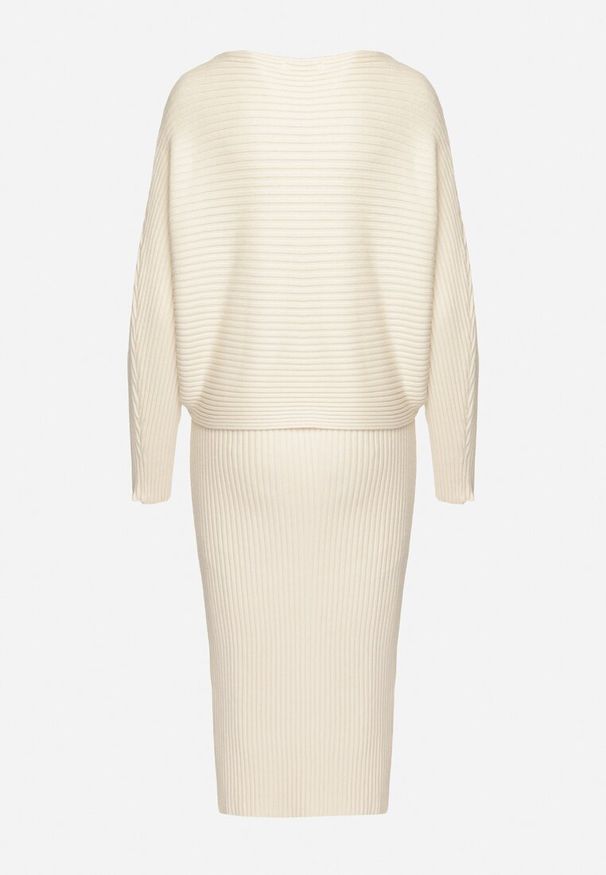 Born2be - Beżowy Prążkowany Komplet z Wiskozą Góra o Kroju Nietoperza Spódnica z Gumką w Pasie Zortia. Kolor: beżowy. Materiał: wiskoza, prążkowany. Wzór: prążki