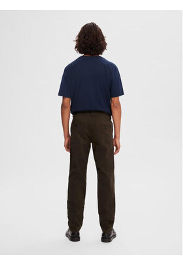 Selected Homme Chinosy 16087663 Brązowy Slim Fit. Kolor: brązowy. Materiał: bawełna