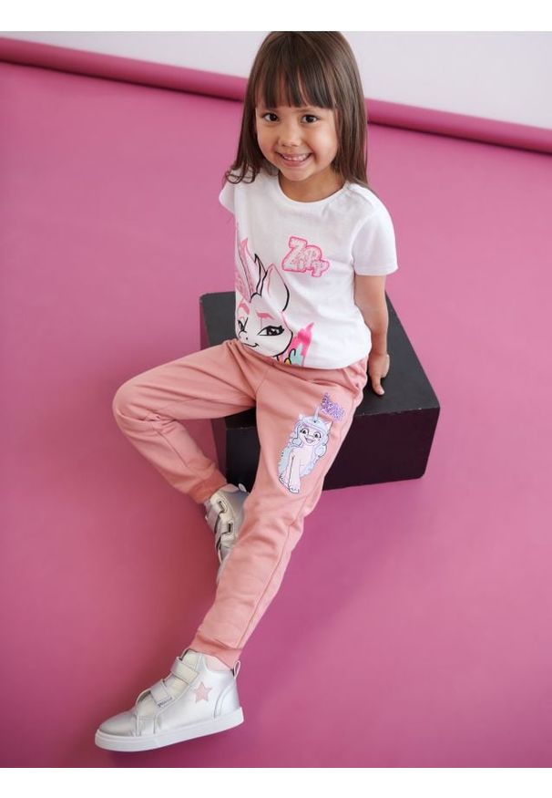 Sinsay - Spodnie dresowe My Little Pony - różowy. Kolor: różowy. Materiał: dresówka. Wzór: nadruk