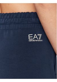 EA7 Emporio Armani Spodnie dresowe 6RTP54 TJDCZ 1554 Granatowy Regular Fit. Kolor: niebieski. Materiał: dresówka, syntetyk #10
