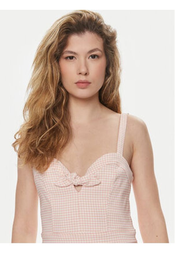Guess Sukienka koktajlowa Sl Lilia W4GK13 WG492 Różowy Slim Fit. Kolor: różowy. Materiał: wiskoza, syntetyk. Styl: wizytowy