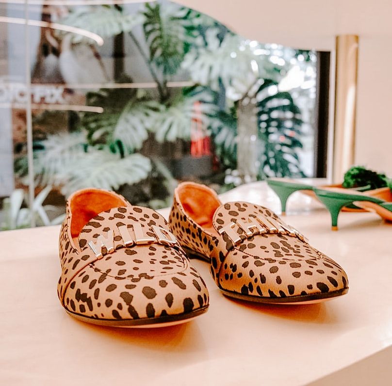 Mokasyny damskie – jaki model wybrać i z czym łączyć modne buty?