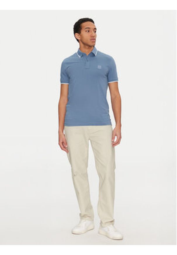 BOSS Polo Passertip 50507699 Niebieski Slim Fit. Typ kołnierza: polo. Kolor: niebieski. Materiał: bawełna