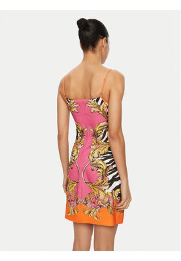 Versace Jeans Couture Sukienka letnia 78HAO9P7 NS651 Różowy Regular Fit. Kolor: różowy. Materiał: syntetyk. Sezon: lato