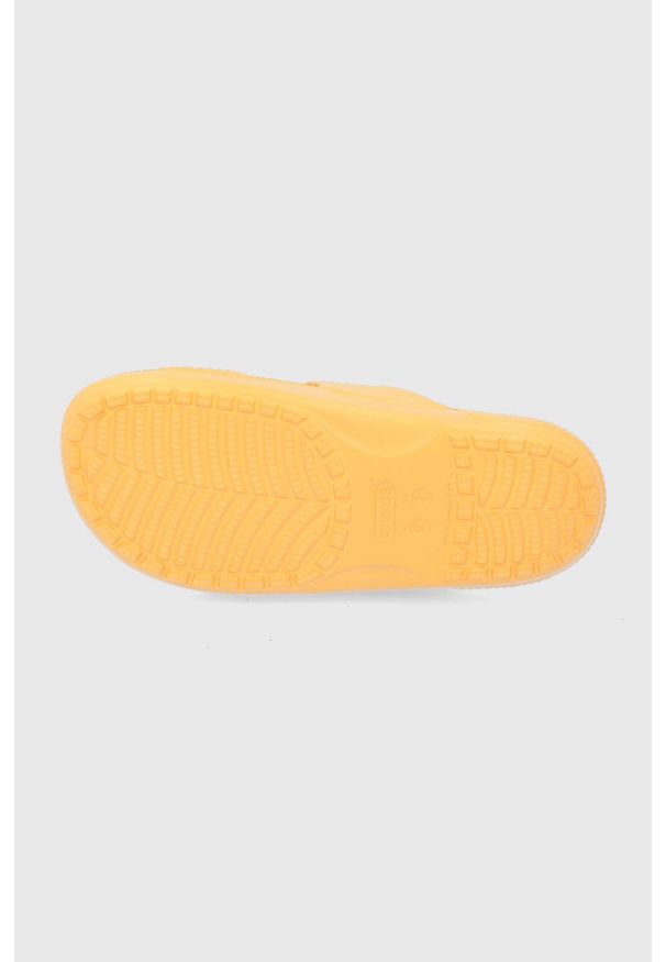 Crocs Klapki damskie kolor pomarańczowy. Kolor: pomarańczowy. Materiał: materiał, guma. Wzór: gładki. Obcas: na obcasie. Wysokość obcasa: niski