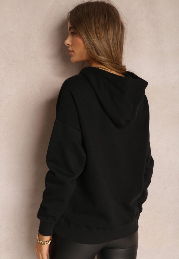 Renee - Czarna Bluza Kangurka z Polarem Monei. Okazja: na co dzień. Kolor: czarny. Materiał: polar. Długość rękawa: długi rękaw. Długość: długie. Wzór: gładki. Styl: casual, sportowy