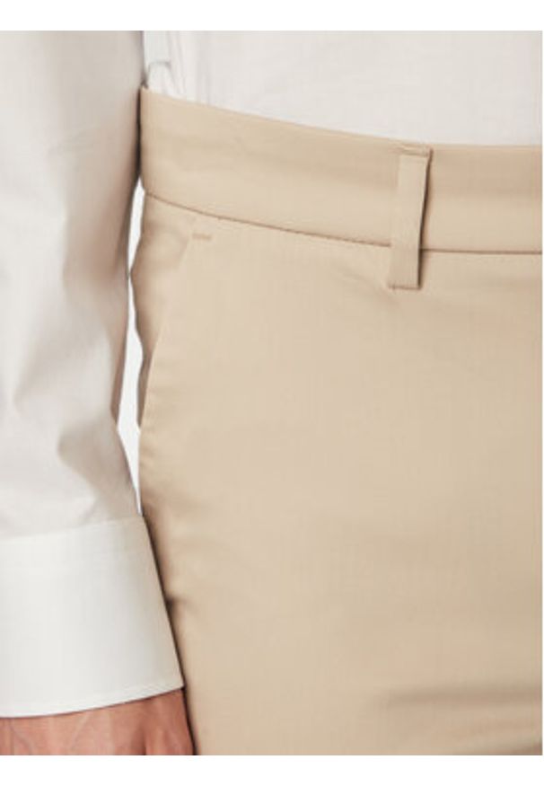 BOSS Spodnie materiałowe P-Kaiton1 50553841 Beżowy Slim Fit. Kolor: beżowy. Materiał: bawełna