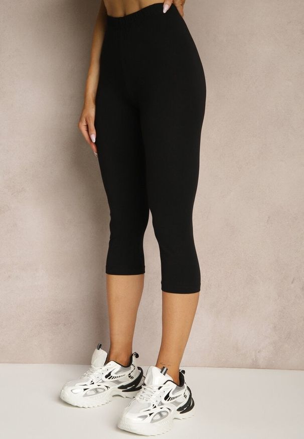Renee - Czarne Casualowe Legginsy z Bawełny High Waist o Długości 3/4 Grefea. Okazja: na co dzień. Stan: podwyższony. Kolor: czarny. Materiał: bawełna. Sezon: lato. Styl: casual