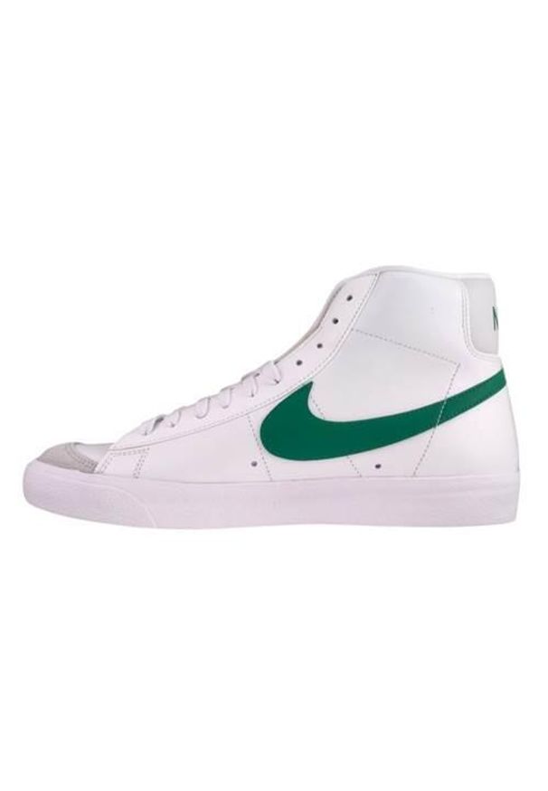 Buty do chodzenia męskie Nike Blazer Mid 77 Vintage. Wysokość cholewki: za kostkę. Zapięcie: sznurówki. Kolor: biały. Materiał: skóra, syntetyk, tkanina, materiał. Szerokość cholewki: normalna. Sport: turystyka piesza