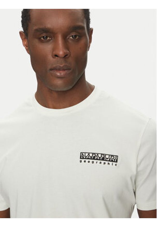 Napapijri T-Shirt S-Vignoni NP0A4ILX Écru Regular Fit. Materiał: bawełna
