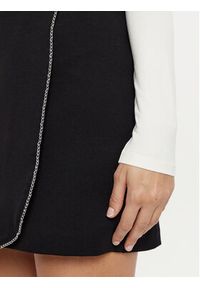 Guess Body W5RP00 K68D2 Écru Slim Fit. Materiał: wiskoza