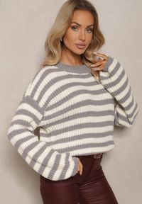 Renee - Biało-Szary Casualowy Sweter z Bawełną Ozdobiony Paskami Zinaja. Okazja: na co dzień. Kolor: biały. Materiał: bawełna. Wzór: aplikacja. Styl: casual #5