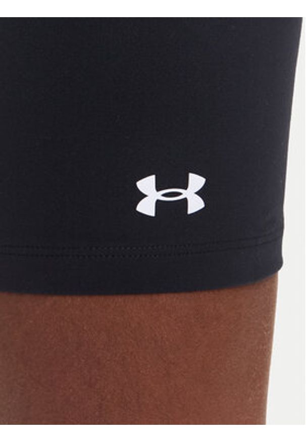 Under Armour Szorty sportowe Motion 1388646 Czarny Slim Fit. Kolor: czarny. Materiał: syntetyk