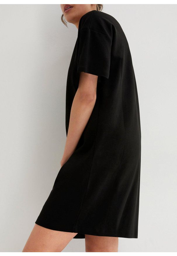 bonprix - Sukienka shirtowa z dekoltem w serek, oversized (2 szt.). Typ kołnierza: dekolt w serek. Kolor: czarny