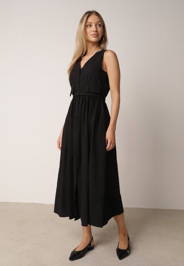 Born2be - Czarna Sukienka o Rozkloszowanym Kroju z Wiskozą i Bawełną z Paskiem Kelaliria. Okazja: na co dzień, na randkę. Kolor: czarny. Materiał: wiskoza, bawełna. Typ sukienki: proste. Styl: casual, elegancki