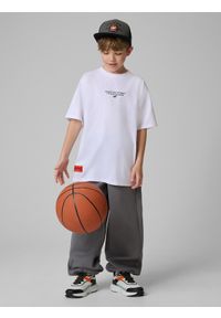 4f - 4F T-shirt loose z nadrukiem chłopięcy - biały 158/164 (12-14 lat). Kolor: biały. Materiał: materiał. Wzór: nadruk. Sezon: lato #2