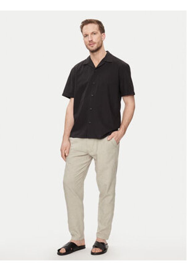 Selected Homme Koszula New Linen 16092978 Czarny Relaxed Fit. Kolor: czarny. Materiał: bawełna