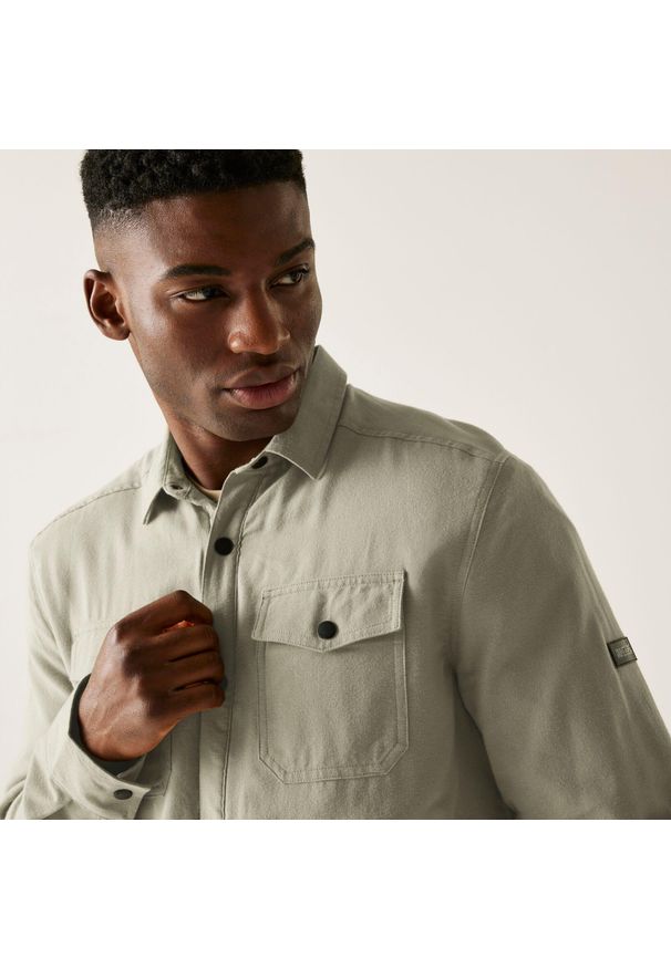 Regatta - Koszula męska Spennith Shacket. Kolor: żółty. Materiał: bawełna, polar. Sport: turystyka piesza