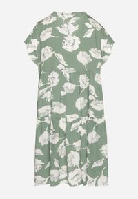 Born2be - Zielona Bawełniana Sukienka o Kroju Oversize w Kwiaty Liralea. Okazja: na spacer, na co dzień. Kolor: zielony. Materiał: bawełna. Wzór: kwiaty. Typ sukienki: oversize. Styl: casual, klasyczny #2