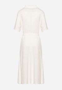 Born2be - Biała Koszulowa Sukienka z Wiskozy z Lnem Zapinana na Guziki z Materiałowym Paskiem Fidilla. Okazja: na co dzień, na spotkanie biznesowe. Kolor: biały. Materiał: len, wiskoza, materiał. Wzór: aplikacja. Typ sukienki: koszulowe. Styl: biznesowy, casual, elegancki #3