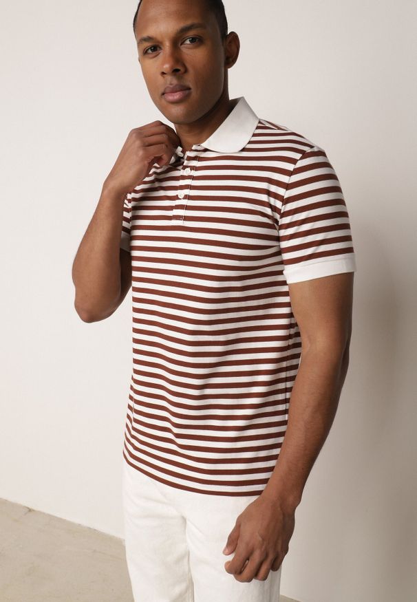 Born2be - Brązowa Bawełniana Koszulka Polo w Paski w Stylu Casual Elunilla. Okazja: na co dzień. Typ kołnierza: polo. Kolor: brązowy. Materiał: bawełna. Wzór: paski. Styl: casual