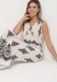Born2be - Jasnobeżowy Kombinezon w Orientalny Wzór z Dekoltem w Serek Izena. Okazja: na co dzień. Kolor: beżowy. Wzór: aplikacja. Styl: casual #6