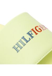 TOMMY HILFIGER - Tommy Hilfiger Klapki Colorful Hilfiger Pool Slide FM0FM04060 Zielony. Kolor: zielony