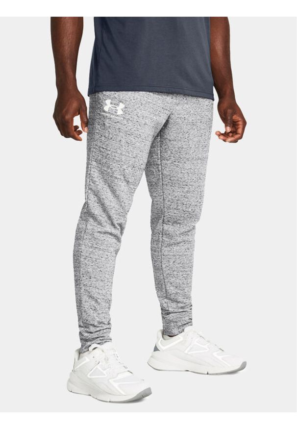 Under Armour Spodnie dresowe Ua Rival Terry Jogger 1380843-011 Szary Fitted Fit. Kolor: szary. Materiał: bawełna