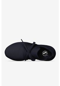 ARKK Copenhagen - Arkk Copenhagen Buty kolor granatowy na płaskiej podeszwie. Nosek buta: okrągły. Zapięcie: sznurówki. Kolor: niebieski. Materiał: guma. Obcas: na płaskiej podeszwie