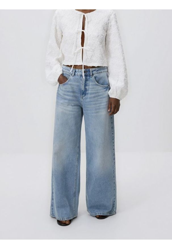 Reserved - Jeansy wide leg - niebieski. Kolor: niebieski