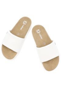 Białe Klapki Rieker Wygodne Obuwie Damskie. Kolor: biały. Sezon: lato #2