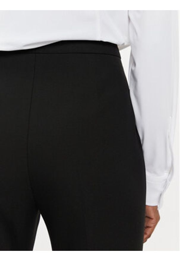 BOSS - Boss Spodnie materiałowe Tizora 50512821 Czarny Regular Fit. Kolor: czarny. Materiał: wiskoza
