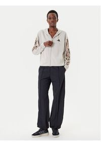 Adidas - adidas Bluza Animal Print 3-Stripes JM1860 Beżowy Loose Fit. Kolor: beżowy. Materiał: bawełna, syntetyk. Wzór: nadruk #3