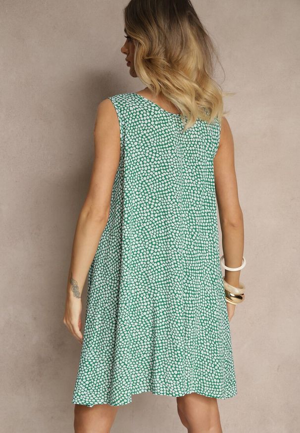 Renee - Zielona Sukienka Rozkloszowana z Bawełny z Guzikami i Kwiatami Lisariela. Okazja: na co dzień. Kolor: zielony. Materiał: bawełna. Wzór: kwiaty. Typ sukienki: proste. Styl: elegancki, casual, klasyczny