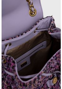 Guess Plecak damski kolor fioletowy mały wzorzysty. Kolor: fioletowy