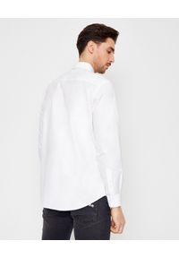 Burberry - BURBERRY - Biała koszula Oxford. Okazja: na spotkanie biznesowe, do pracy. Kolor: biały. Materiał: bawełna. Długość rękawa: długi rękaw. Długość: długie. Wzór: haft. Styl: biznesowy, klasyczny #3