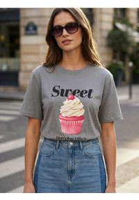 Sinsay - Bawełniana koszulka z nadrukiem - szary. Kolor: szary. Materiał: bawełna. Wzór: nadruk #1