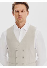 Pako Lorente - PAKO LORENTE - Beżowa dwurzędowa kamizelka w drobną kratę. Kolor: beżowy. Materiał: poliester, wiskoza, elastan. Wzór: kratka. Styl: młodzieżowy, elegancki #4