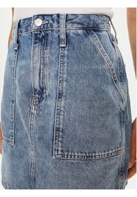 Calvin Klein Jeans Spódnica jeansowa J20J223681 Niebieski Regular Fit. Kolor: niebieski. Materiał: bawełna