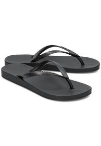 Japonki damskie Ipanema 82591 20766. Okazja: na plażę. Kolor: czarny. Materiał: syntetyk, tkanina, materiał