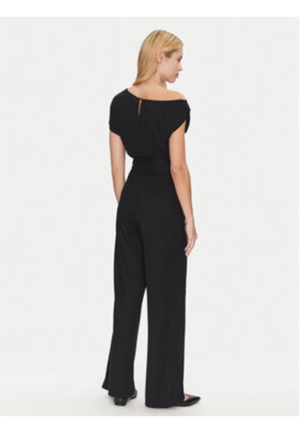 Guess Kombinezon W5GD89 KCTB0 Czarny Regular Fit. Kolor: czarny. Materiał: wiskoza